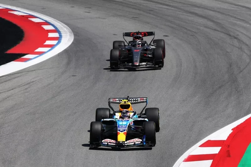 Nico Hulkenberg, Audi F1 Team, Liam Lawson, Racing Bulls