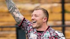 Charnley breaks try record as Leigh beat Bradford