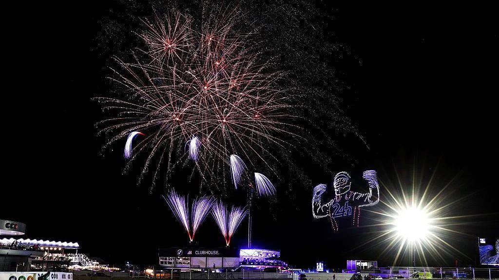 Le Mans 2026 at night