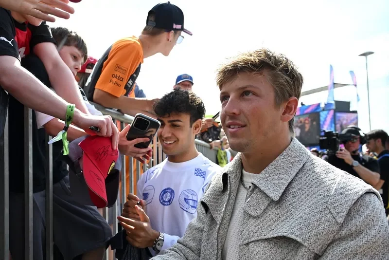 Arvid Lindblad, Racing Bulls, Liam Lawson, Racing Bulls
