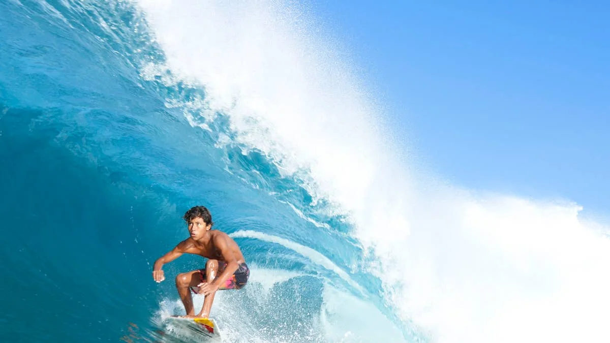 Axel Medina, 17, Was the Only Mexican in the Water at Zicatela on the Biggest Swell of the Year — Portrait of an Underground Charger