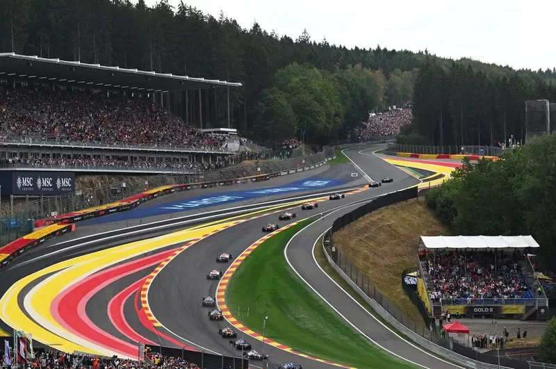 Max Verstappen, Red Bull Racing, George Russell, Mercedes, Andrea Kimi Antonelli, Mercedes