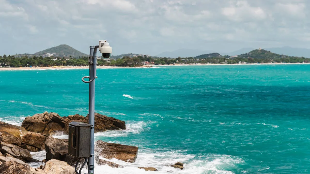 A Condensed History of the Surfing Webcam
