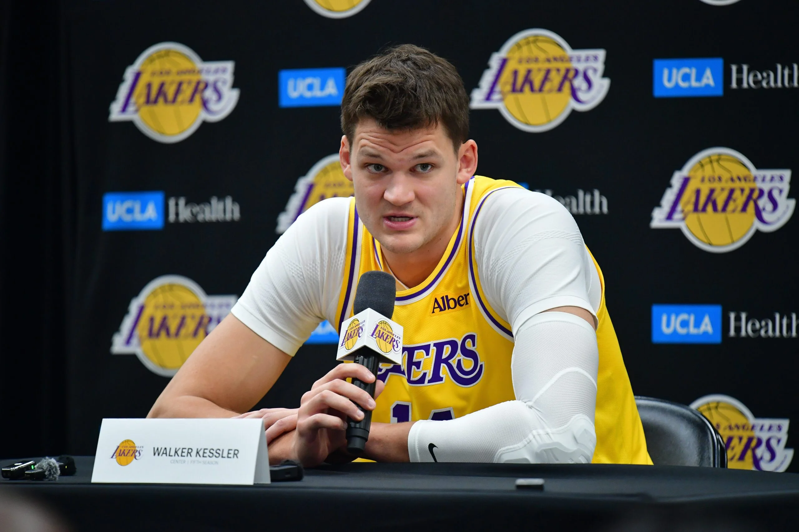 Walker Kessler Opens Up On ‘Frustrating’ Finger Injury And Defensive Role In Lakers’ Rotation